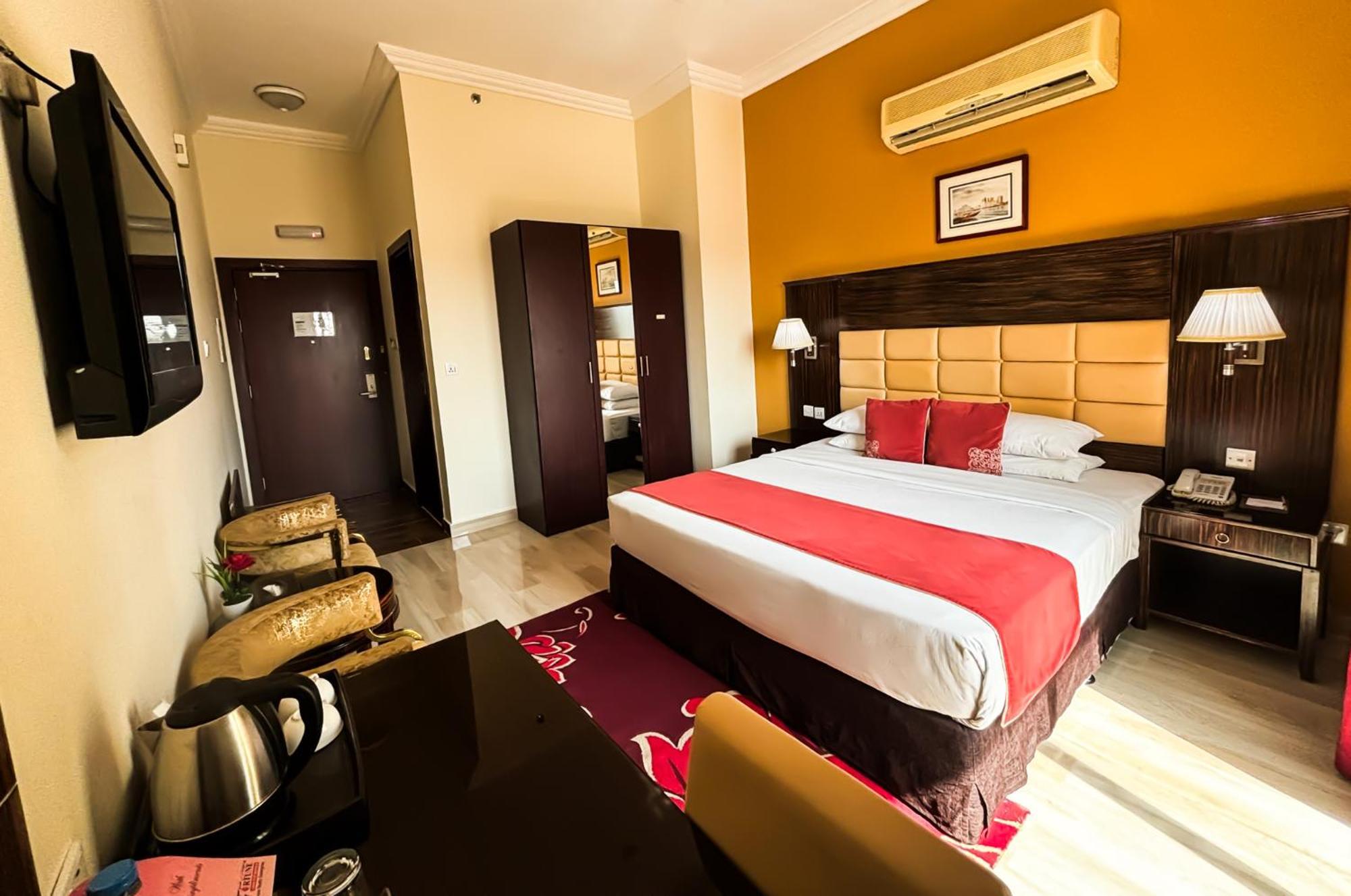 Fortune Hotel Deira Dubaï Extérieur photo